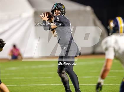 Thumbnail 2 in Lincoln @ Valley Center (CIF Div 6AA Final) photogallery.