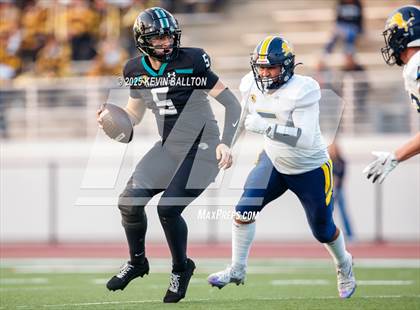 Thumbnail 3 in Lincoln @ Valley Center (CIF Div 6AA Final) photogallery.