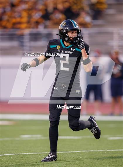 Thumbnail 2 in Lincoln @ Valley Center (CIF Div 6AA Final) photogallery.