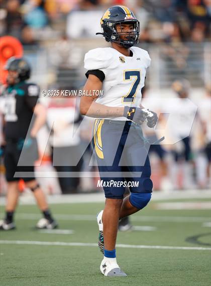 Thumbnail 1 in Lincoln @ Valley Center (CIF Div 6AA Final) photogallery.