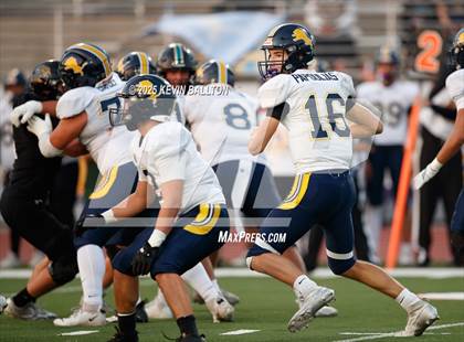 Thumbnail 3 in Lincoln @ Valley Center (CIF Div 6AA Final) photogallery.