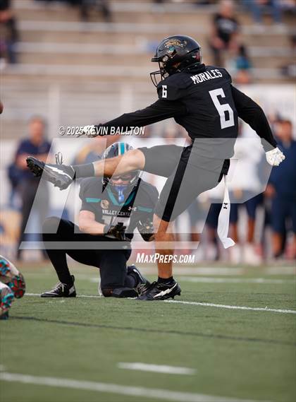 Thumbnail 3 in Lincoln @ Valley Center (CIF Div 6AA Final) photogallery.