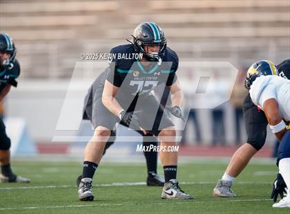 Thumbnail 3 in Lincoln @ Valley Center (CIF Div 6AA Final) photogallery.