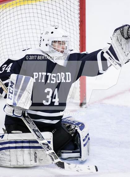 Thumbnail 2 in Williamsville North vs. Pittsford (NYSPHSAA Division I Final) photogallery.