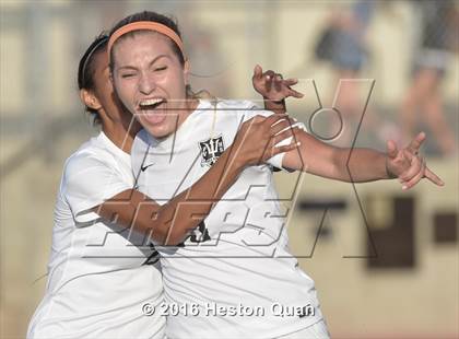 Thumbnail 2 in Carter @ Palos Verdres (CIF SS D2 Playoffs) photogallery.