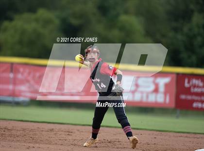 Thumbnail 3 in Lee County vs Veterans  photogallery.