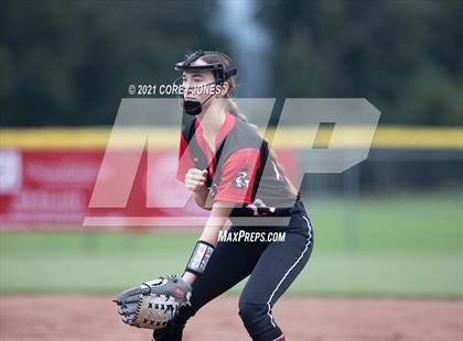 Thumbnail 1 in Lee County vs Veterans  photogallery.
