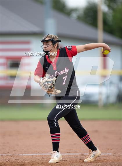 Thumbnail 1 in Lee County vs Veterans  photogallery.