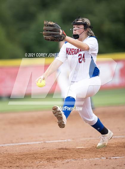 Thumbnail 2 in Lee County vs Veterans  photogallery.