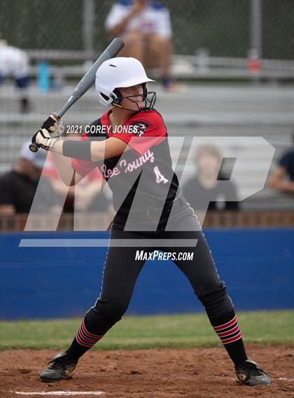 Thumbnail 1 in Lee County vs Veterans  photogallery.