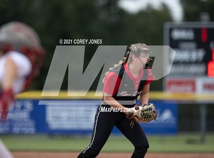 Thumbnail 1 in Lee County vs Veterans  photogallery.