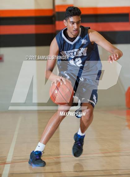 Thumbnail 3 in Dougherty Valley vs. Cardinal Newman (Rob Vares Jr. Memorial Classic) photogallery.