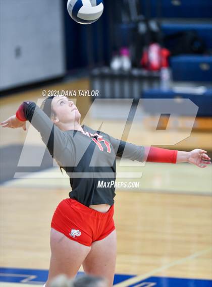 Thumbnail 3 in Holliday @ Peaster photogallery.