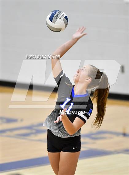 Thumbnail 2 in Holliday @ Peaster photogallery.
