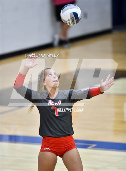 Thumbnail 2 in Holliday @ Peaster photogallery.