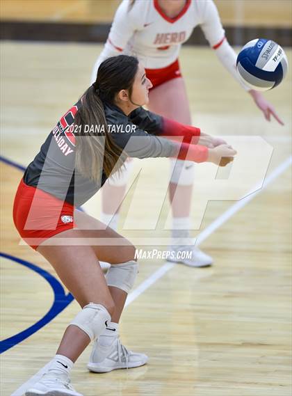 Thumbnail 1 in Holliday @ Peaster photogallery.