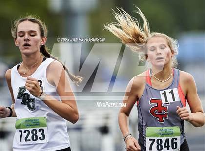 Thumbnail 3 in Bob Hayes Invitational (1600 Meters) photogallery.