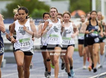Thumbnail 2 in Bob Hayes Invitational (1600 Meters) photogallery.