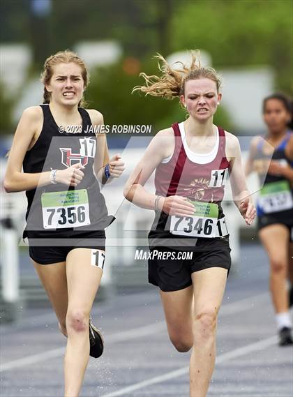 Thumbnail 3 in Bob Hayes Invitational (1600 Meters) photogallery.