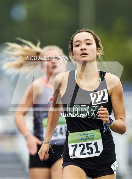 Thumbnail 1 in Bob Hayes Invitational (1600 Meters) photogallery.