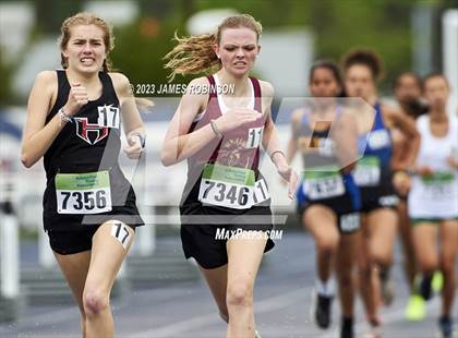 Thumbnail 2 in Bob Hayes Invitational (1600 Meters) photogallery.