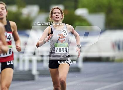 Thumbnail 2 in Bob Hayes Invitational (1600 Meters) photogallery.
