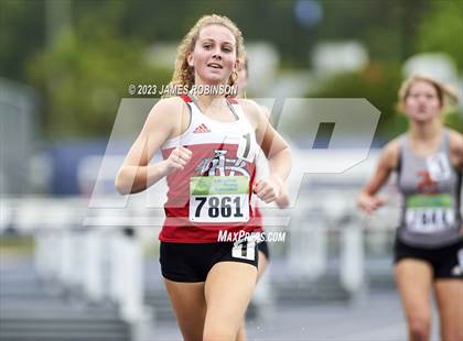 Thumbnail 1 in Bob Hayes Invitational (1600 Meters) photogallery.