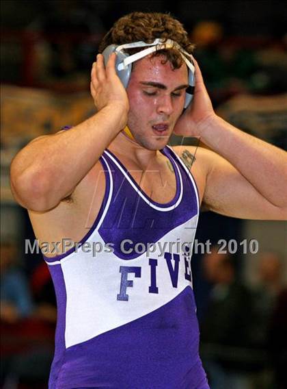 Thumbnail 2 in NYSPHSAA Championships (Division I Semifinals, 140-285) photogallery.