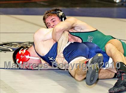 Thumbnail 2 in NYSPHSAA Championships (Division I Semifinals, 140-285) photogallery.