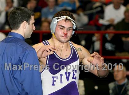 Thumbnail 3 in NYSPHSAA Championships (Division I Semifinals, 140-285) photogallery.