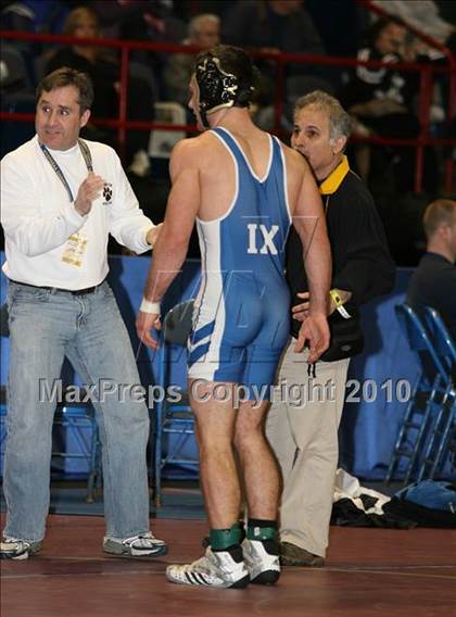 Thumbnail 2 in NYSPHSAA Championships (Division I Semifinals, 140-285) photogallery.
