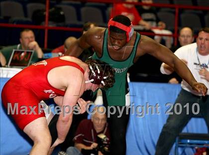 Thumbnail 1 in NYSPHSAA Championships (Division I Semifinals, 140-285) photogallery.