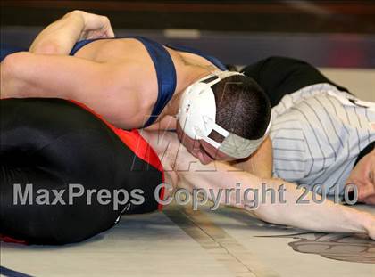 Thumbnail 1 in NYSPHSAA Championships (Division I Semifinals, 140-285) photogallery.