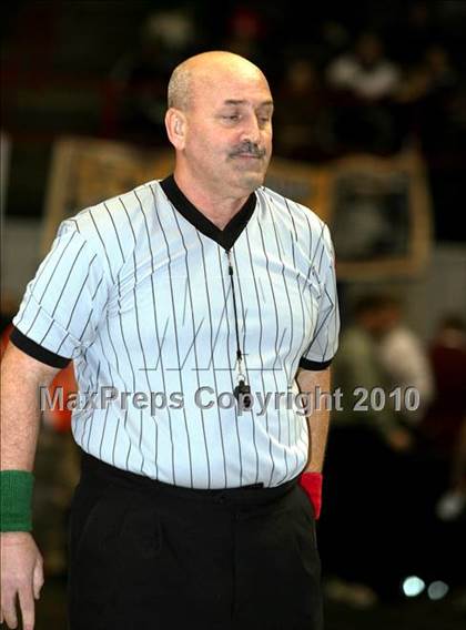 Thumbnail 2 in NYSPHSAA Championships (Division I Semifinals, 140-285) photogallery.