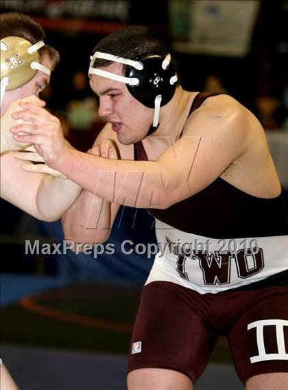 Thumbnail 2 in NYSPHSAA Championships (Division I Semifinals, 140-285) photogallery.