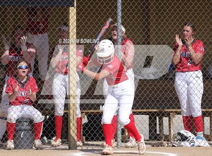 Thumbnail 1 in Villa Grove vs. Heyworth (IHSA 1A Sectional Semifinal) photogallery.