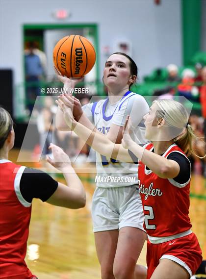 Thumbnail 1 in Chouteau-Mazie @ Stigler photogallery.