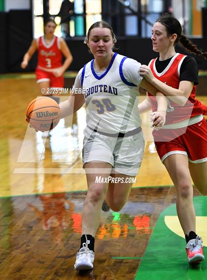 Thumbnail 3 in Chouteau-Mazie @ Stigler photogallery.