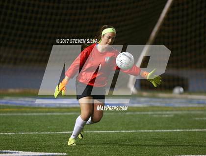 Thumbnail 3 in Eastlake vs. La Costa Canyon (CIF SDS D1 Final) photogallery.