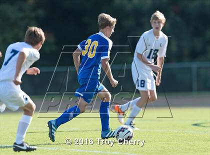 Thumbnail 3 in Carmel Christian vs Charlotte Latin photogallery.