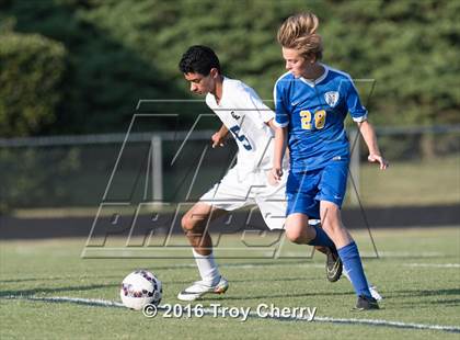 Thumbnail 3 in Carmel Christian vs Charlotte Latin photogallery.