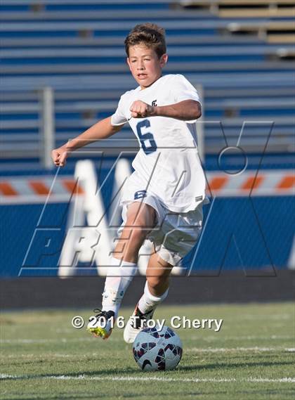 Thumbnail 3 in Carmel Christian vs Charlotte Latin photogallery.