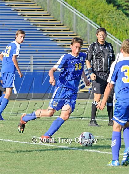 Thumbnail 3 in Carmel Christian vs Charlotte Latin photogallery.