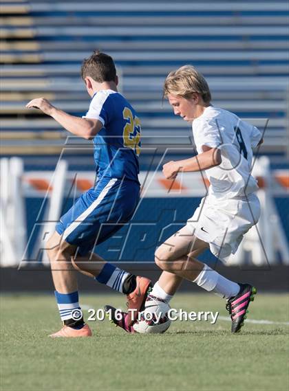 Thumbnail 1 in Carmel Christian vs Charlotte Latin photogallery.