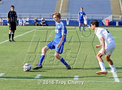 Thumbnail 1 in Carmel Christian vs Charlotte Latin photogallery.