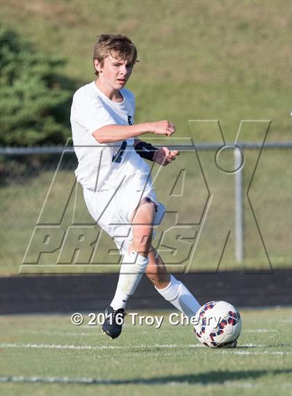 Thumbnail 3 in Carmel Christian vs Charlotte Latin photogallery.