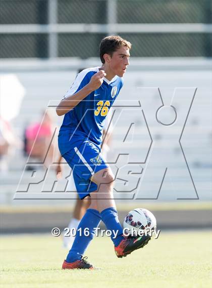 Thumbnail 3 in Carmel Christian vs Charlotte Latin photogallery.