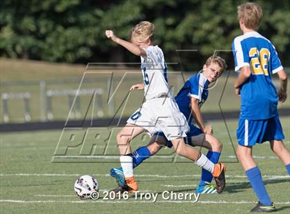 Thumbnail 3 in Carmel Christian vs Charlotte Latin photogallery.