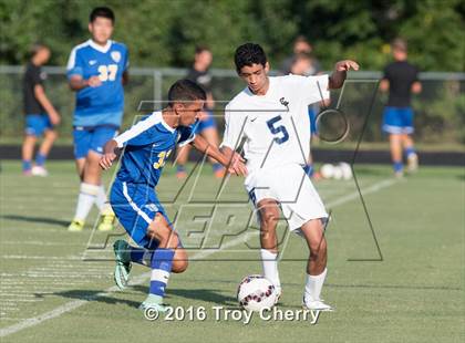 Thumbnail 3 in Carmel Christian vs Charlotte Latin photogallery.