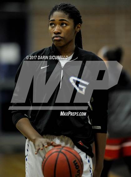 Thumbnail 3 in St. John's vs. Grandview (NIKE Tournament of Champions) photogallery.